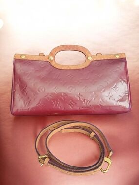 Louis Vuitton Roxbury Drive Vernis Leather Satchel Burgundy